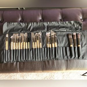 Makeup brush set